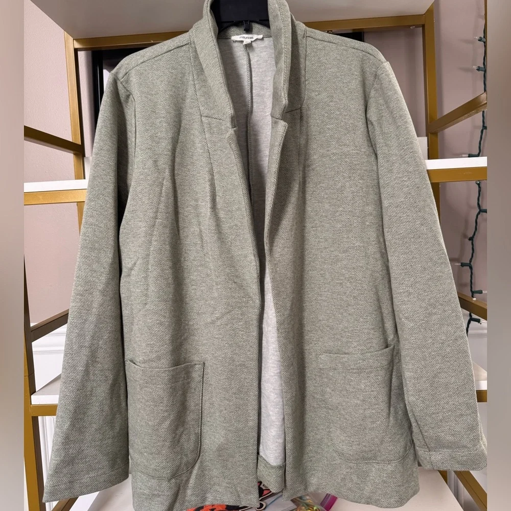 Maurices Light Gray Open Front Cardigan/Jacket